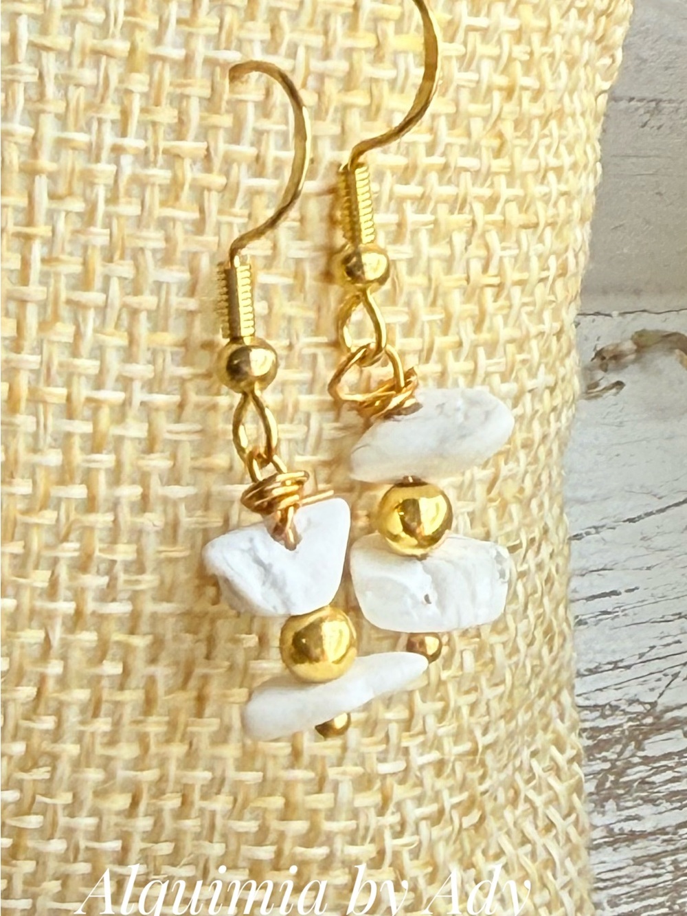 Alquimia Gold & White Chip Stacked Drop Earrings